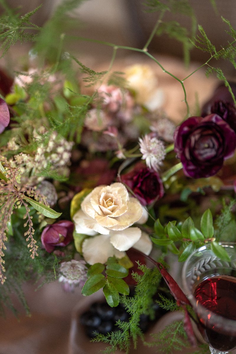 On the nice list: ☕️🍫🍷🥧🎄