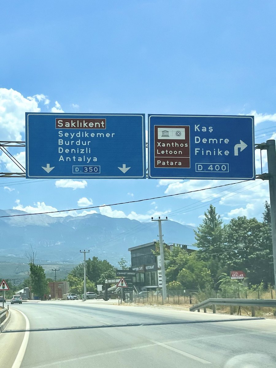 Kahverengi tabela görünce çok mutlu oluyorum 🏛️🏺