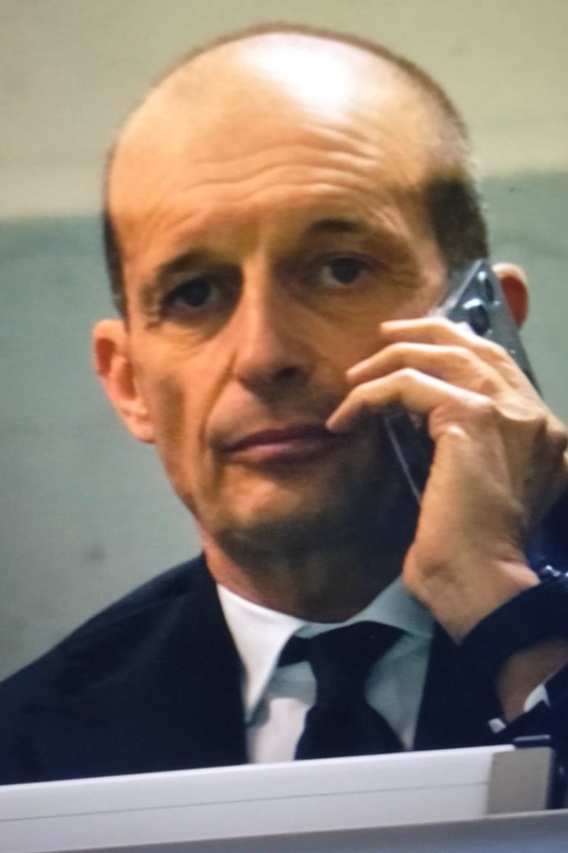 Artur Banach tweet media