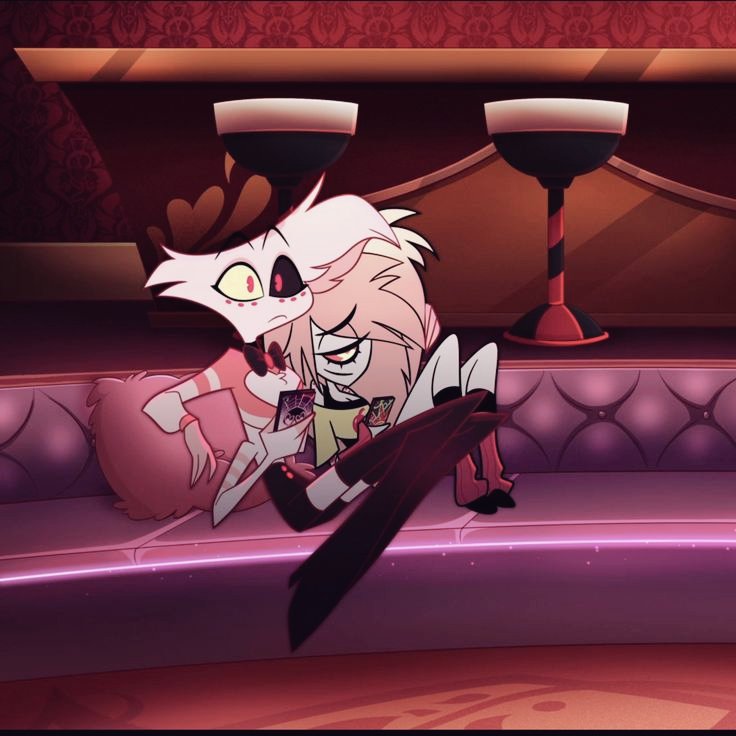 inside_devdevil's tweet image. 🕸 — Суки, спать не дают Вэгги с Аластором, решили за бутылку подраться. Я надеюсь Чарли не зайдет сюда в это время, иначе это будет ебать нонсенс.