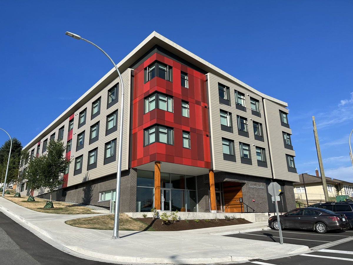 cparch_'s tweet photo. We are proud of our work with the non-profit Ladysmith Resources Centre Association (LRCA) to develop Heart on the Hill, their first housing project: a vital 36-unit assisted living complex.

The LRCA’s mission is to enrich the community, and this project directly supports that goal. Funded by BC Housing, CMHC, the Town of Ladysmith, the Cowichan Housing Association, and many generous local donors, the project maximizes quality of life for residents and the surrounding area.

Key to the design is an multi-purpose space and community kitchen that serves residents and the wider community, supporting the Heart on the Hill focus on partnership and advocacy.

We specialize in resilient, purpose-driven architecture that goes beyond functional requirements to serve profound social needs.

#ArchitectVancouver #ArchitectVancouverIsland #AffordableHousing #BCHousing #CommunityDesign #LadysmithBC #checkwitchpoironarchitects