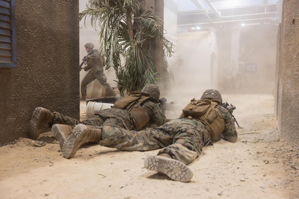 USMC's tweet image. #Marines with @2ndMLG take part in Infantry Immersion Training on @camp_lejeune, North Carolina.

This training provides Marines and @USNavy #Sailors with an urban environment, increasing combat efficiency in realistic conditions.

#USMC #DevilDogs #Training