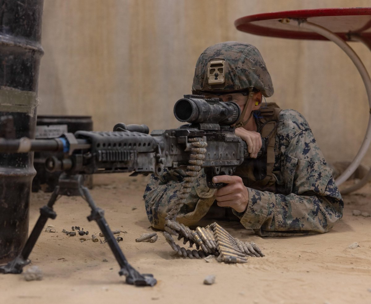USMC's tweet image. #Marines with @2ndMLG take part in Infantry Immersion Training on @camp_lejeune, North Carolina.

This training provides Marines and @USNavy #Sailors with an urban environment, increasing combat efficiency in realistic conditions.

#USMC #DevilDogs #Training