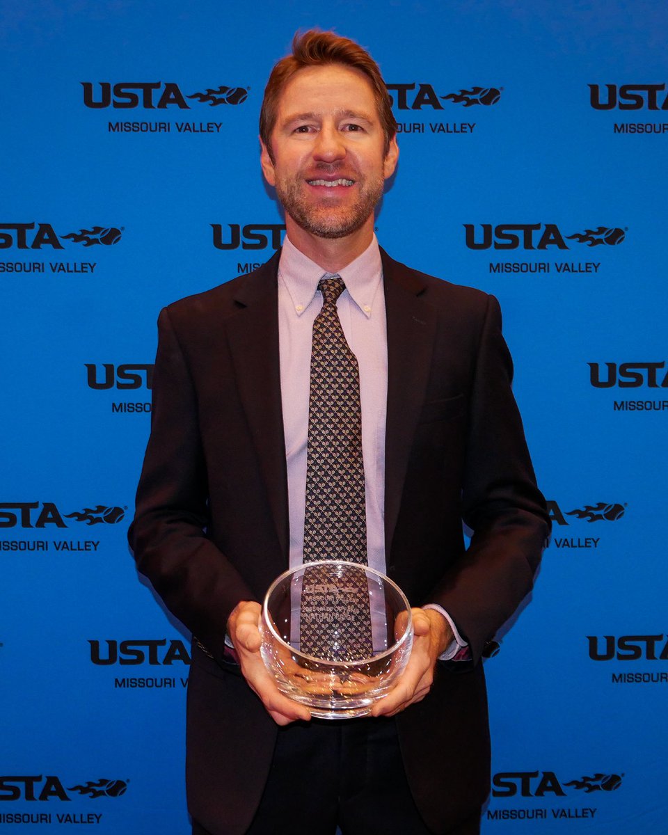 Congratulations to former Razorback Nathan Price on being inducted into the USTA Missouri Valley Hall of Fame! 🐗

📰 bit.ly/3MwrsGu