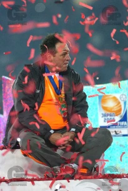 vini_hellmann's tweet image. respeitem.