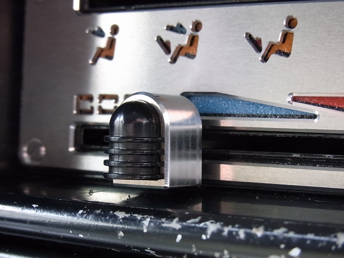 labo_jim's tweet image. 【JimLabo商品紹介】アルミ削り出しエアコンパネルのノブ部分用 リング JA11用！このパーツ 一般的になんという名称で呼べば一番伝わるのか 難しい(笑) ツマミ部分 とかノブ部分 用のアルミ削り出しパーツです。
詳細ページ作成しました→ jimlabo.net/topic-4/5181/
  #JimLabo #ジムニー #jimny #JA11