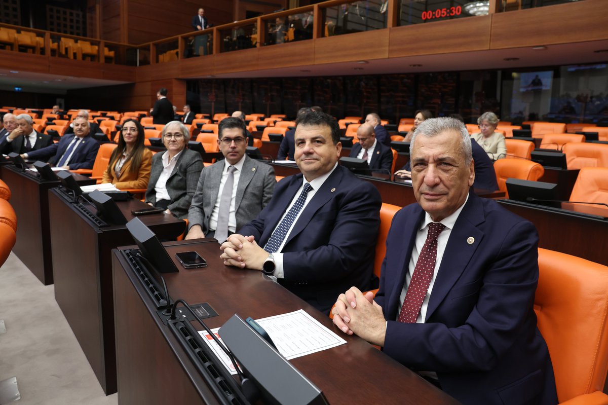 2026 Yılı Merkezi Yönetim Bütçe Kanun Teklifi'nin, TBMM Genel Kurulu'nda görüşmelerine başladık.

🔻Bu bütçede emekçi yok, emekli yok 
🔻Kademeli emeklilik bekleyen yok 
🔻Kamu mühendisleri yok 
🔻Yardımcı Hizmetler Sınıfı'nın talepleri yok 
🔻Atanmayan öğretmenler yok 
🔻Bağkur