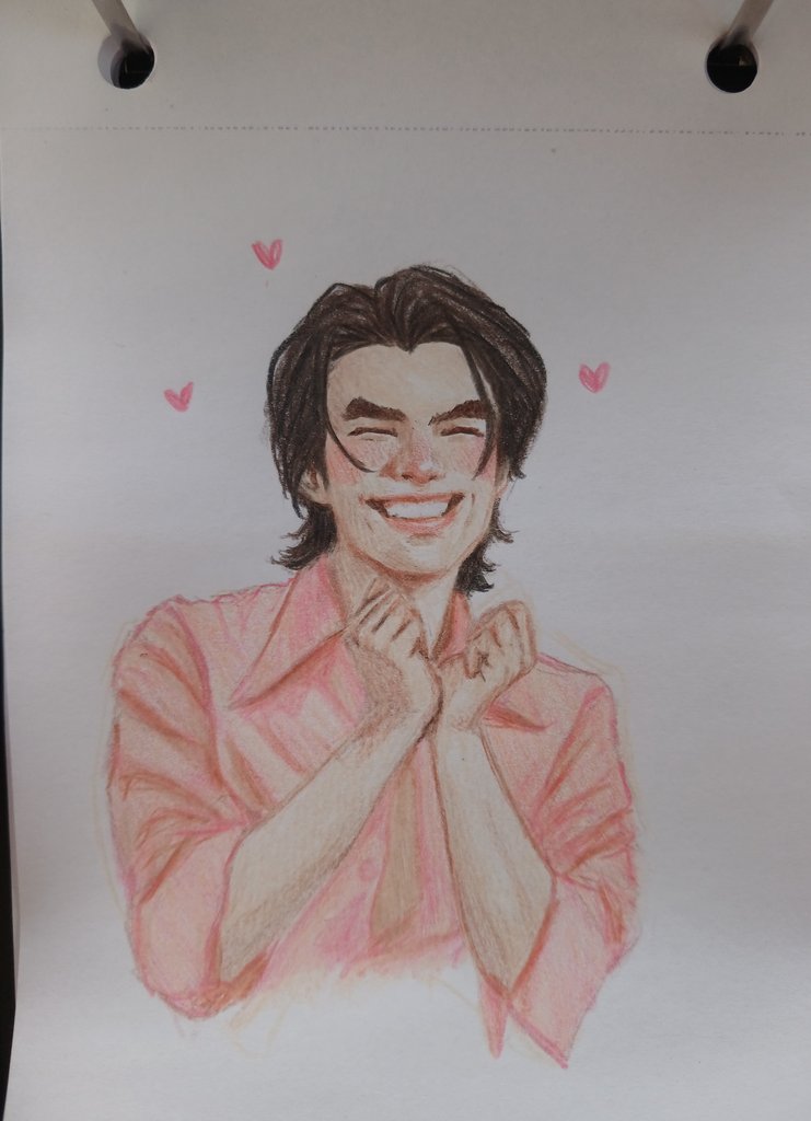 i got new colored pencils hiii