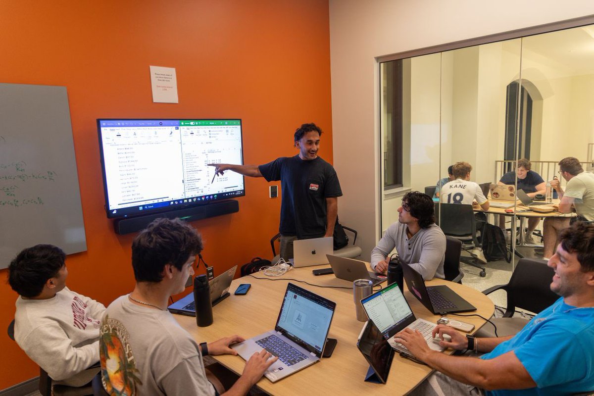 Center for Business Analytics tweet media