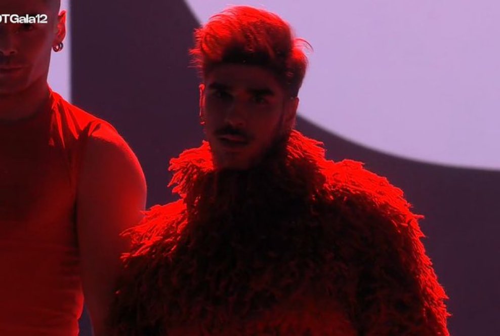 este tío merecía el top 3 y PUNTO.

siempre os quejáis que a los chicos no se le pide mucho en el escenario y después llega guillo que te hace un espectáculo LOCO y no me lo valoráis 

GUILLO RIST ES ARTISTA, LO TIENE TODO
#OTGala12