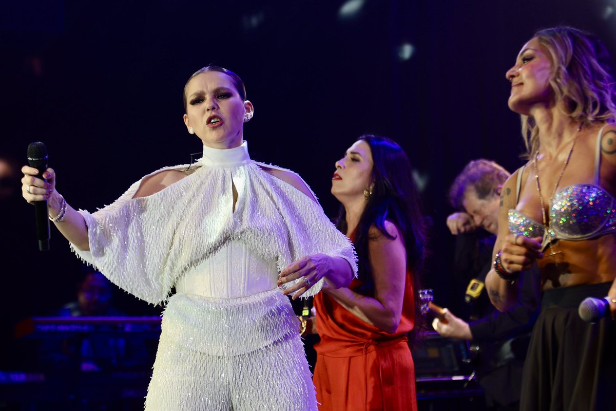 Kika Edgar tweet media