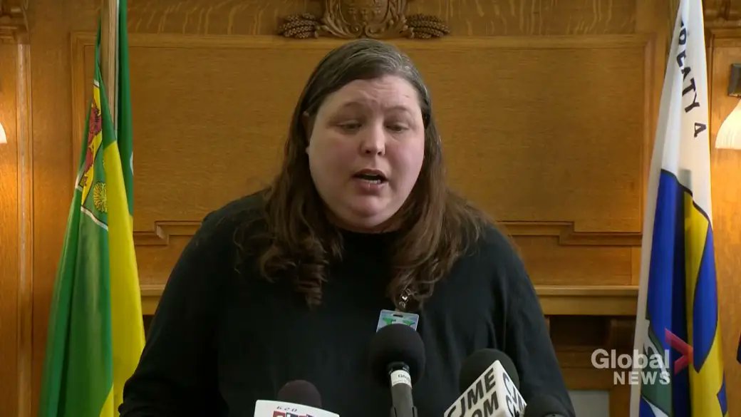 LifeNewsHQ's tweet image. This is Jolene, who lives in Canada.

She needs a surgery to help her deal with a parathyroid issue. But no doctors in her province can do the surgery and she can&apos;t get transferred to another province for it.

As a result, Canada has offered her assisted suicide.