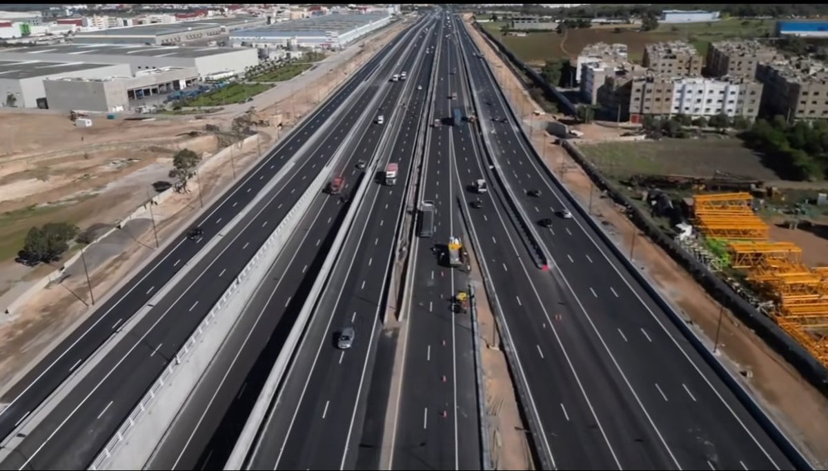 Moroccoprojects's tweet image. 🟢Mohammedia West – Ain Harrouda Interchange: An ambitious project to ease traffic, eliminate crossing points, and reduce chronic congestion. With a budget of 750 million MAD, it was completed in just 12 months instead of the planned 22.

📸 : Le360.