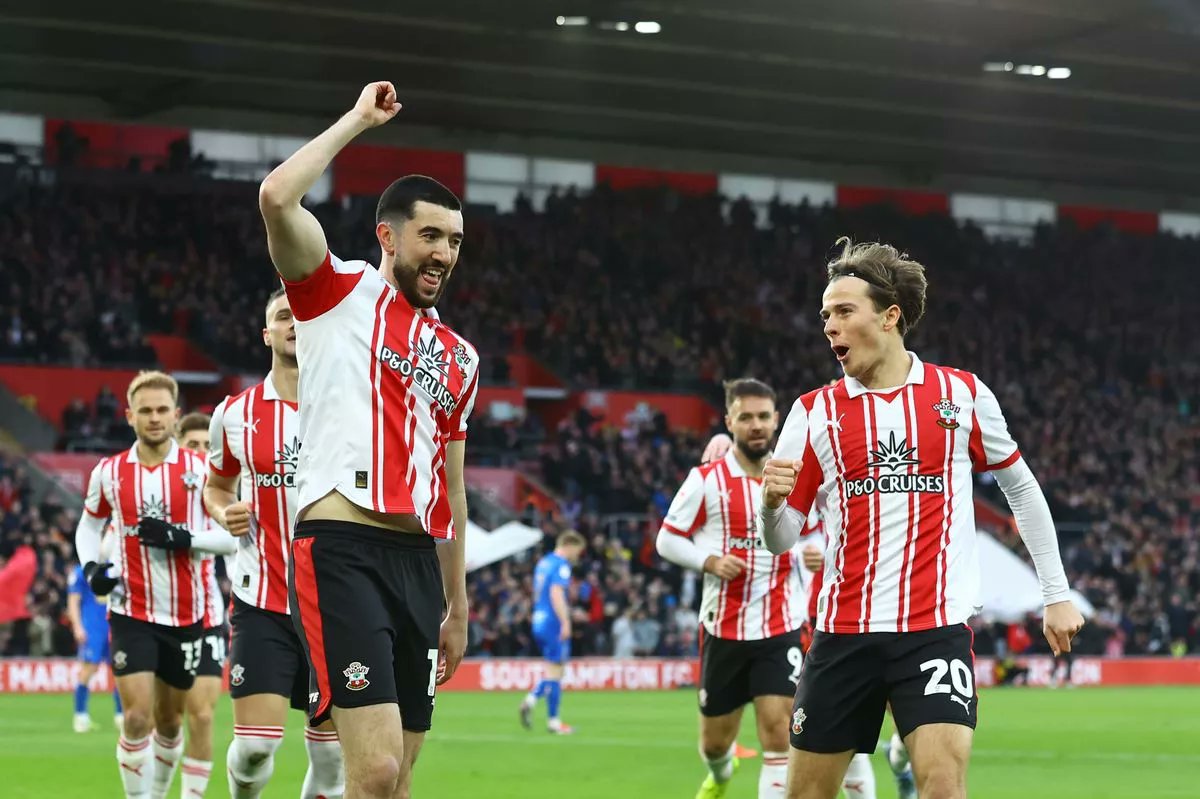L1minus10's tweet image. League 1 Minus 10. Southampton 3 Birmingham 1. RPs appreciated.

5 out of 6 for Tonda as #saintsfc win again. Featuring Leo Return, Flynn off the bog, Azaz what it is and wellying the ball away.

league1minus10.co.uk/2025/12/08/cha…