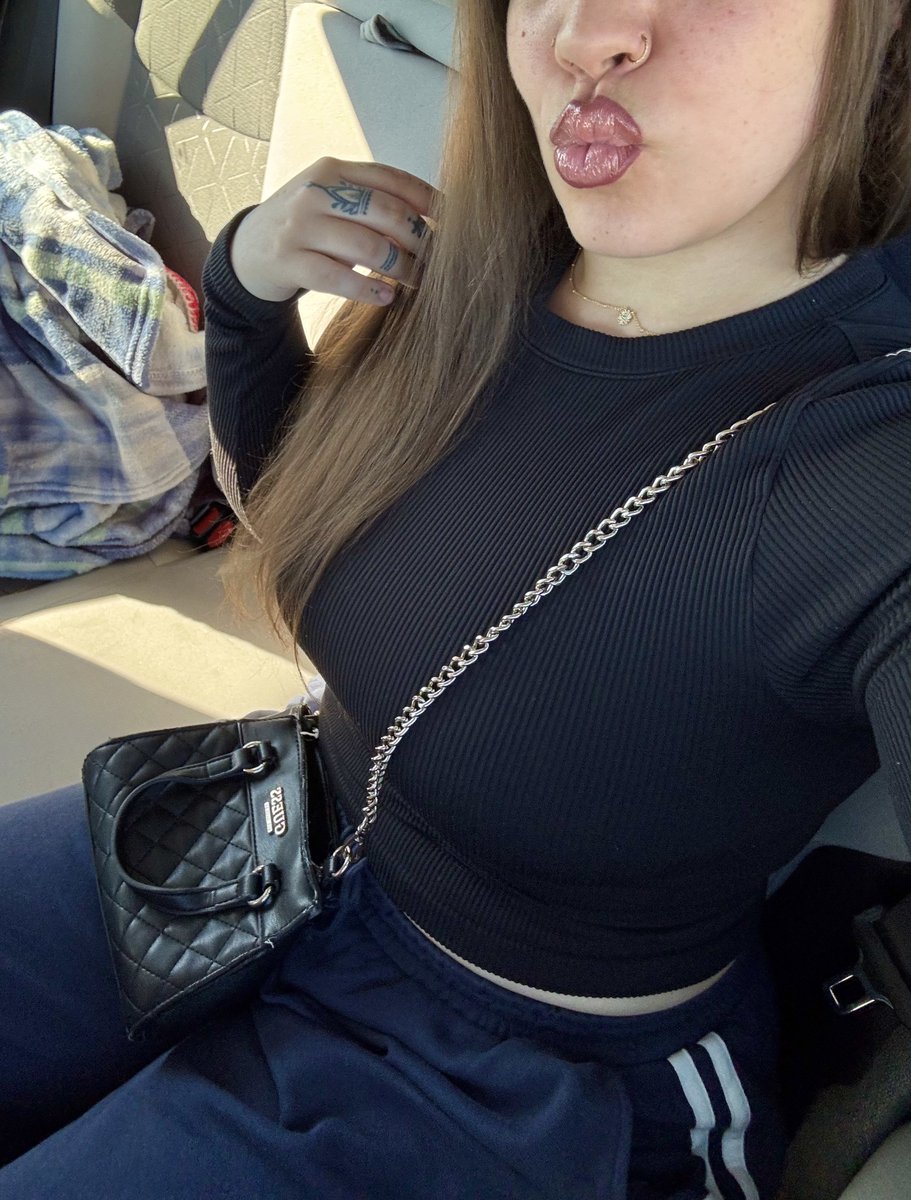 allyy415's tweet image. 