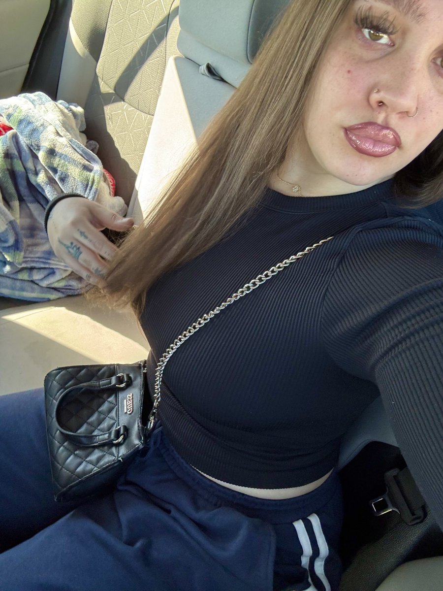 allyy415's tweet image. 