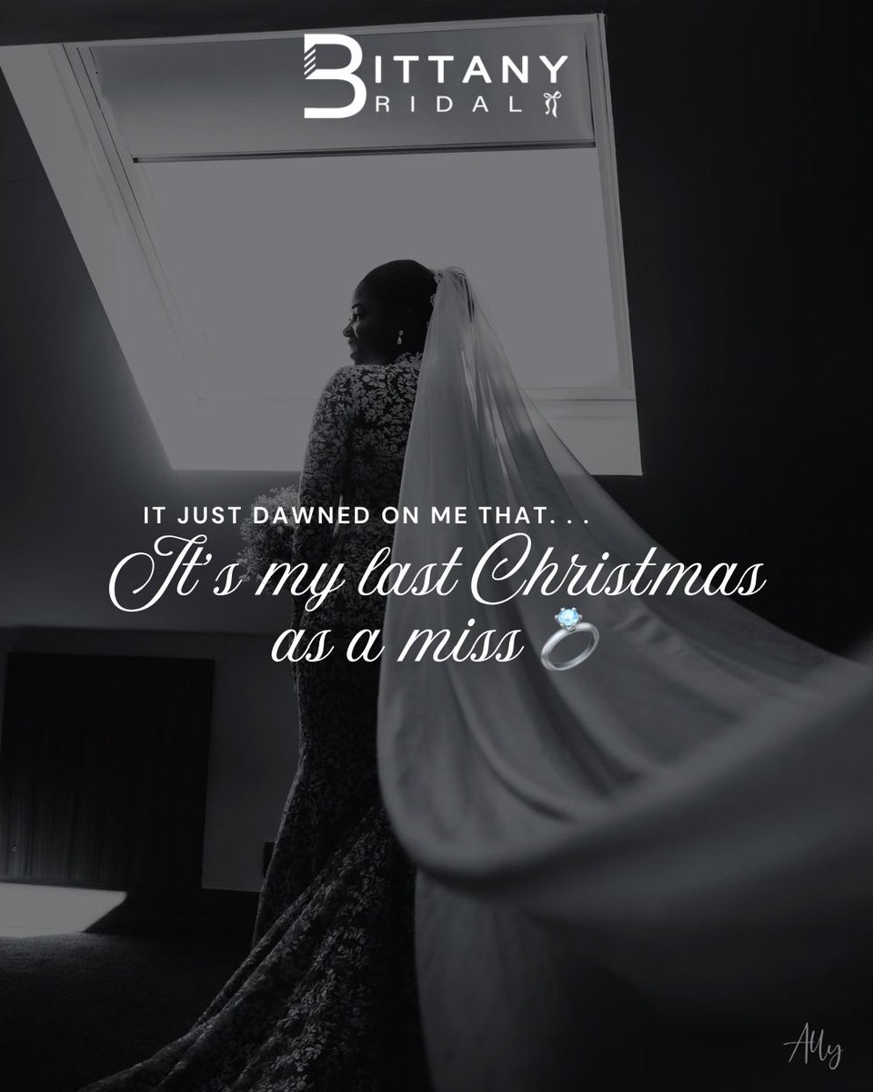 Raise a finger up if this is your last Christmas as a single lady ❤️ 💍 👰🏻 

Class of 2026, It’s only a few weeks away 🎉