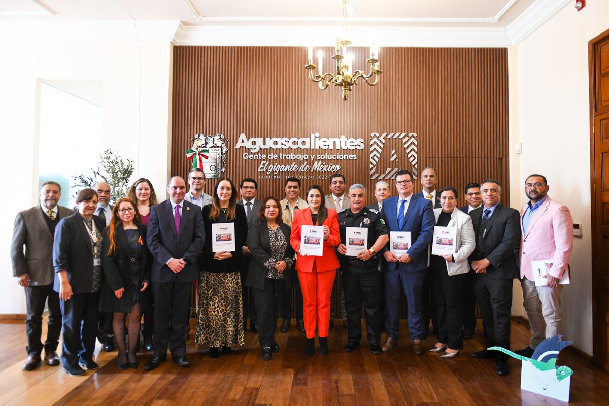 𝐄𝐧𝐭𝐫𝐞𝐠𝐚 𝐈𝐍𝐄 𝐀𝐠𝐮𝐚𝐬𝐜𝐚𝐥𝐢𝐞𝐧𝐭𝐞𝐬 𝐥𝐚 ❞𝐀𝐠𝐞𝐧𝐝𝐚 𝐝𝐞 𝐚𝐭𝐞𝐧𝐜𝐢𝐨́𝐧 𝐝𝐞 𝐧𝐢𝐧̃𝐚𝐬, 𝐧𝐢𝐧̃𝐨𝐬 𝐲 𝐚𝐝𝐨𝐥𝐞𝐬𝐜𝐞𝐧𝐭𝐞𝐬❞ 𝐚 𝐥𝐨𝐬 𝐭𝐫𝐞𝐬 𝐩𝐨𝐝𝐞𝐫𝐞𝐬 𝐝𝐞𝐥 𝐞𝐬𝐭𝐚𝐝𝐨 👧🧒🪁

#BoletínINEAgs 🗳
facebook.com/share/p/17rtym…