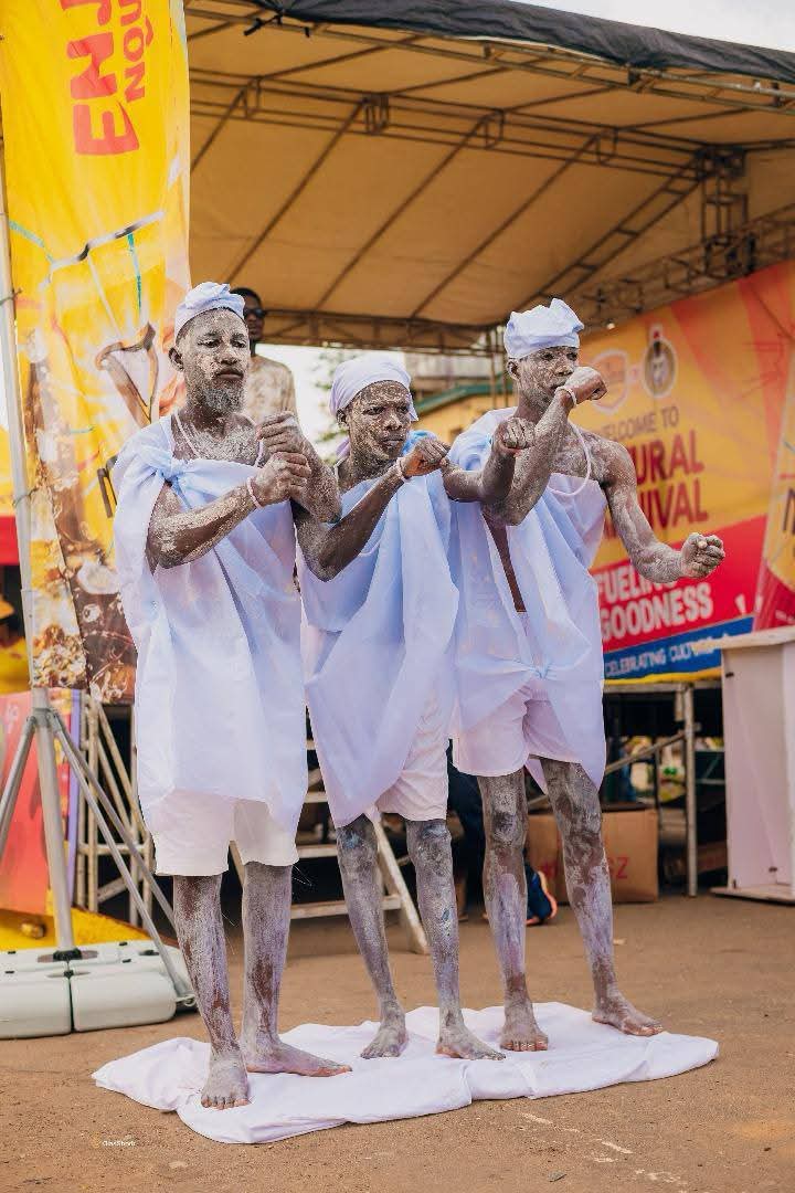 nysc360's tweet photo. Lagos Camp turned into a festival of colours yesterday.
From vibrant tribal displays to bold ethnic representations.
#NYSCLagos #NYSC2025 #NYSCBatchC #LagosCarnival #CampCarnival #CulturalDisplay #NaijaCulture #UnityInDiversity #CampVibes #TrendingNow https://t.co/OVr4GQ69QQ