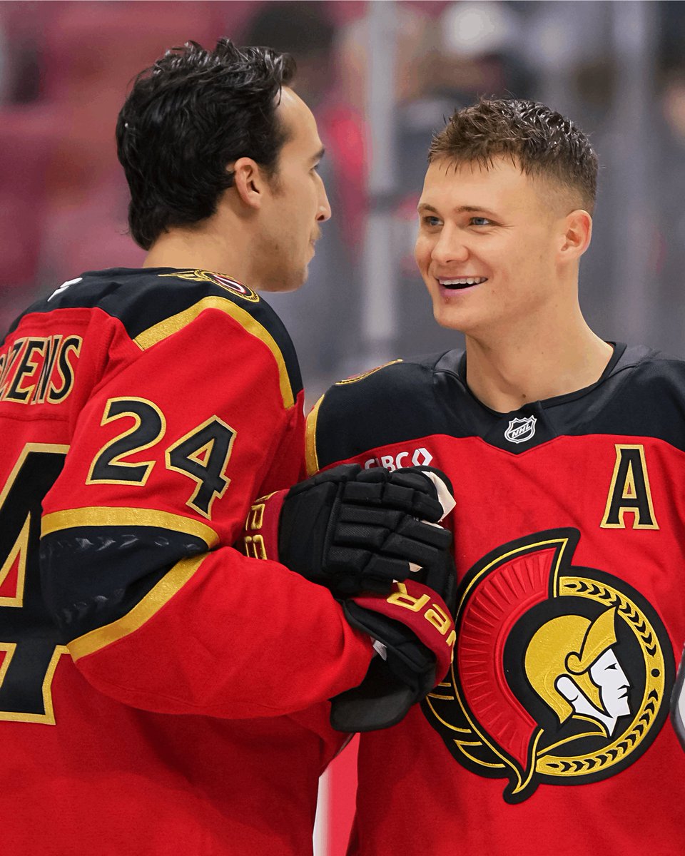 Sehen wir Tim Stützle heute Nacht auch derart strahlen? 😁 

#GoSensGo | @senators | <a href="/timstuetzle18/">Tim Stützle</a> | #Stutzle | #Stützle