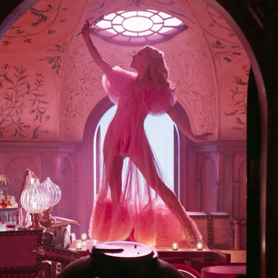 defyingbrina's tweet image. 