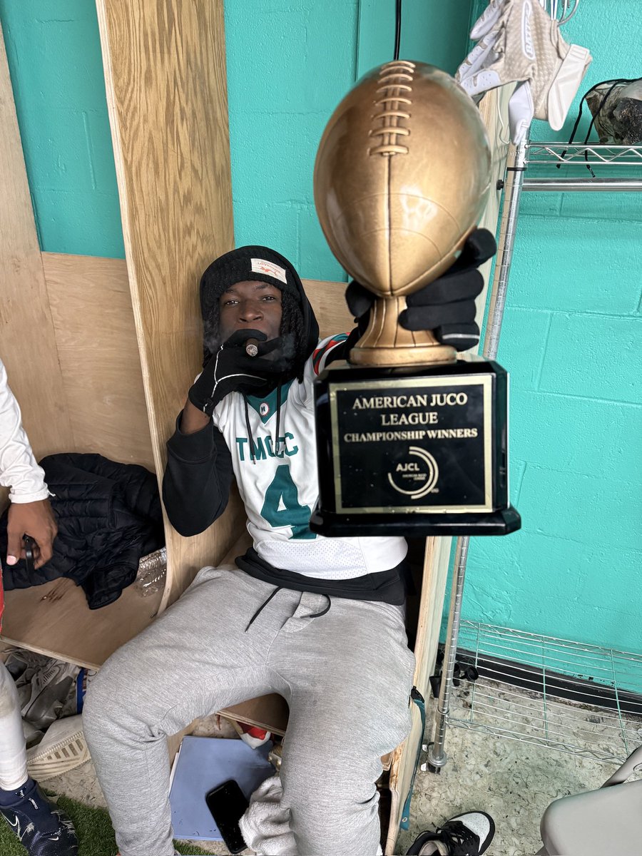 Elisha “Blaque” Murphy tweet media