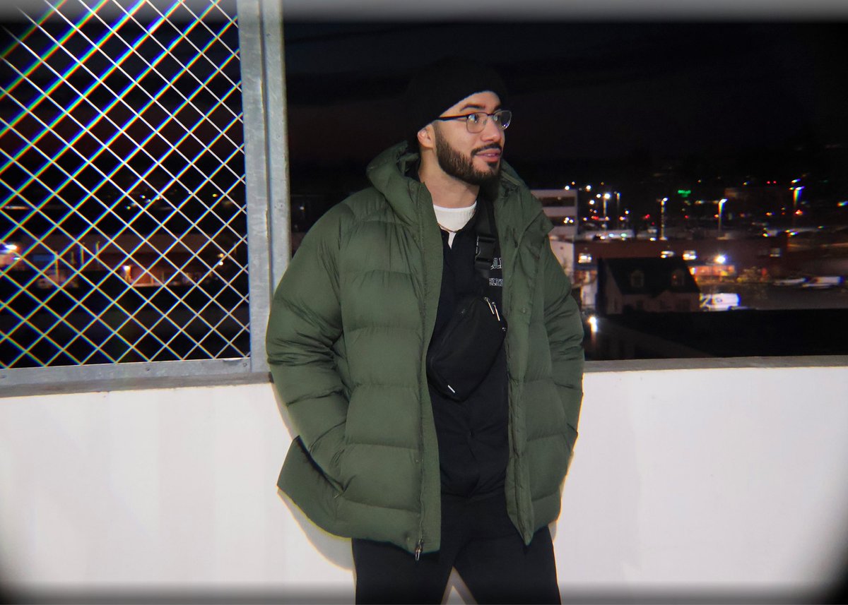 edb441's tweet photo. Cold Nights https://t.co/ZsUNEUxth8
