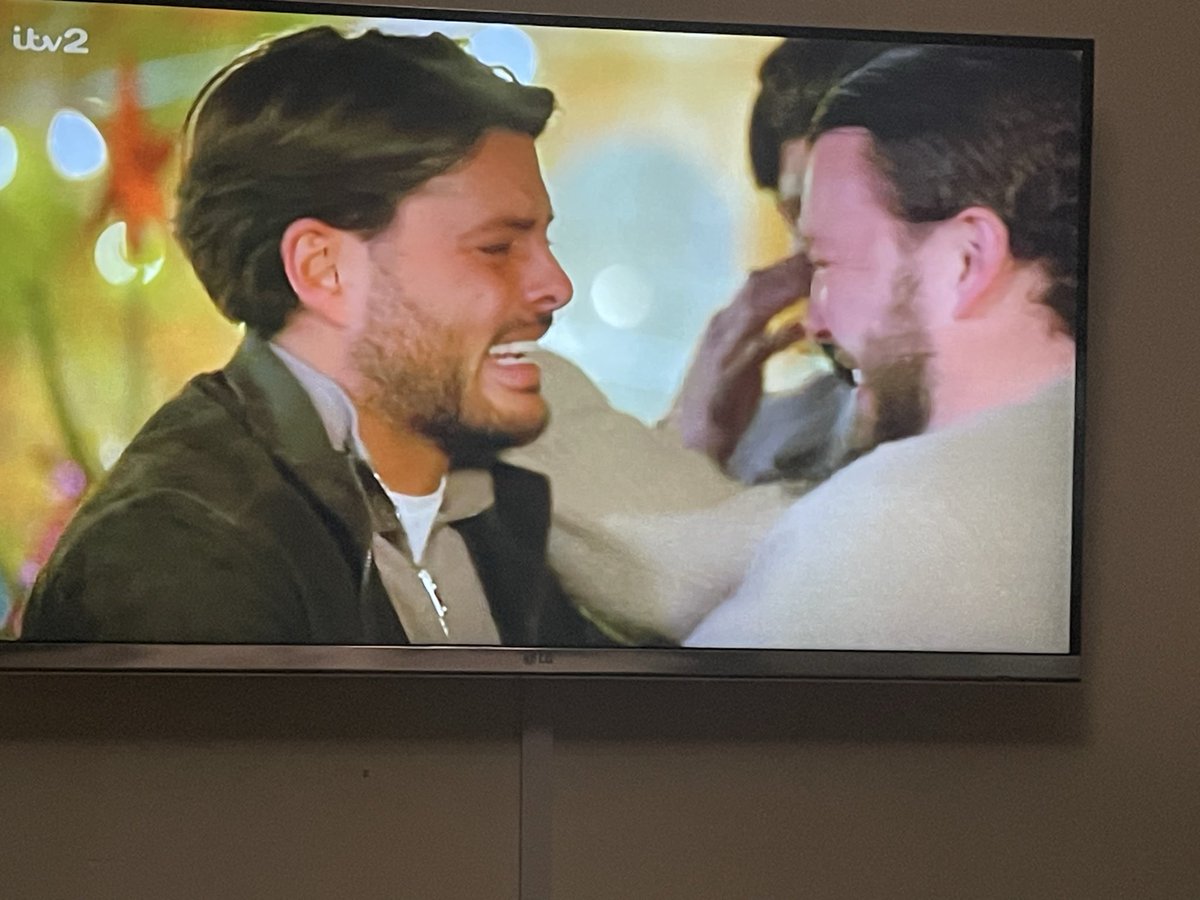 Melvin Arnold tweet media