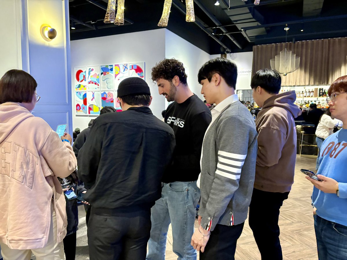 FolksFinance's tweet image. Great energy at the FOLKS Seoul Meetup 🇰🇷

Builders, partners, and community came together for important conversations about the future, including:

🔹 Crosschain DeFi innovation
🔹 Where Folks is heading
🔹 @FolksMobile

Big thanks to all who joined us 🙌