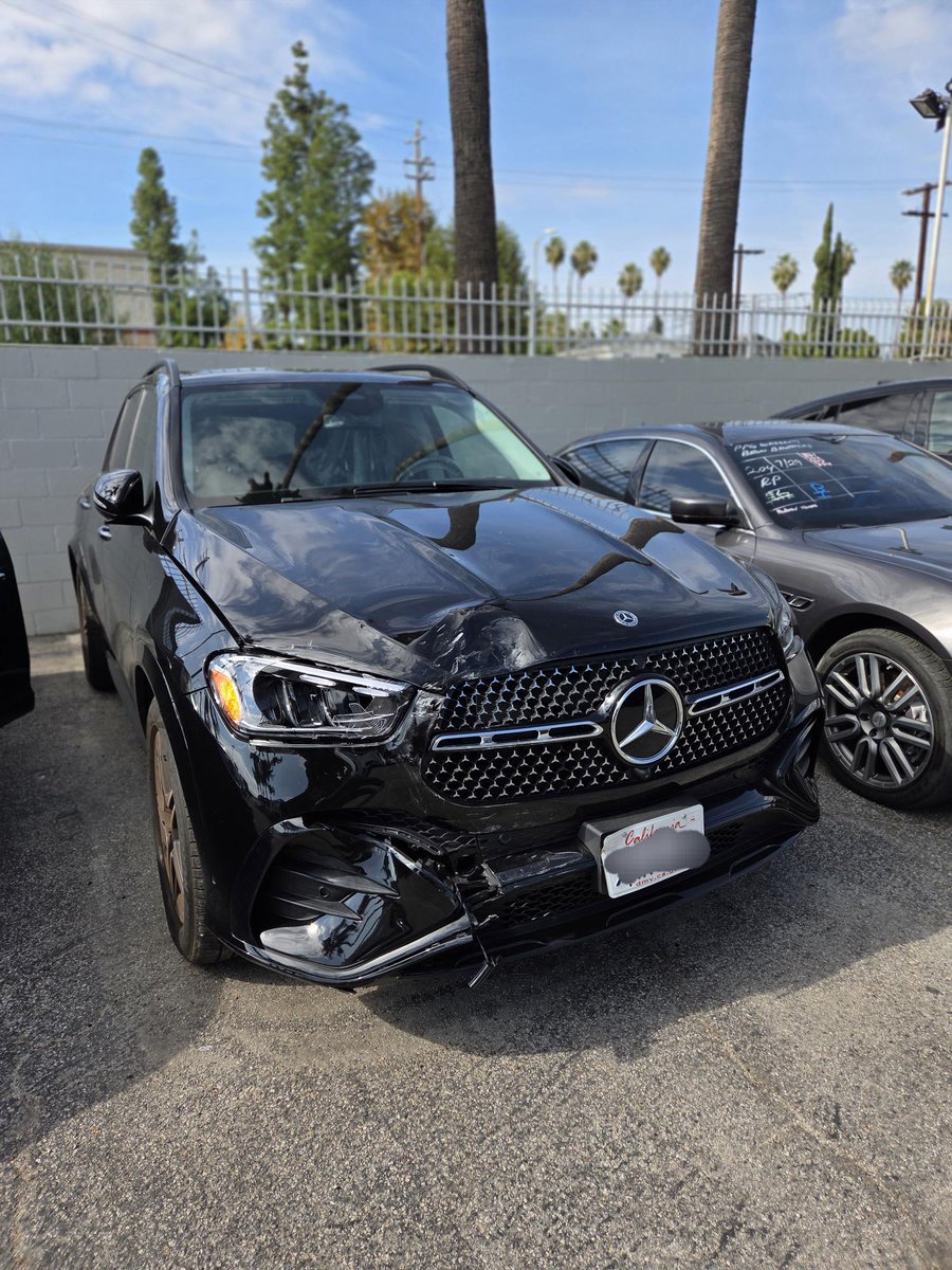 PrecisionAutoBo's tweet image. Oh no! #mercedesbenz #GLE450 #autobody #since1960 #autobodyrepair #collision #collisionrepair #precisionautobody #mercedesbenzelitecertifiedrepairshop #carrepair #cars #carsofinstagram #automotive #photooftheday #happycustomer
