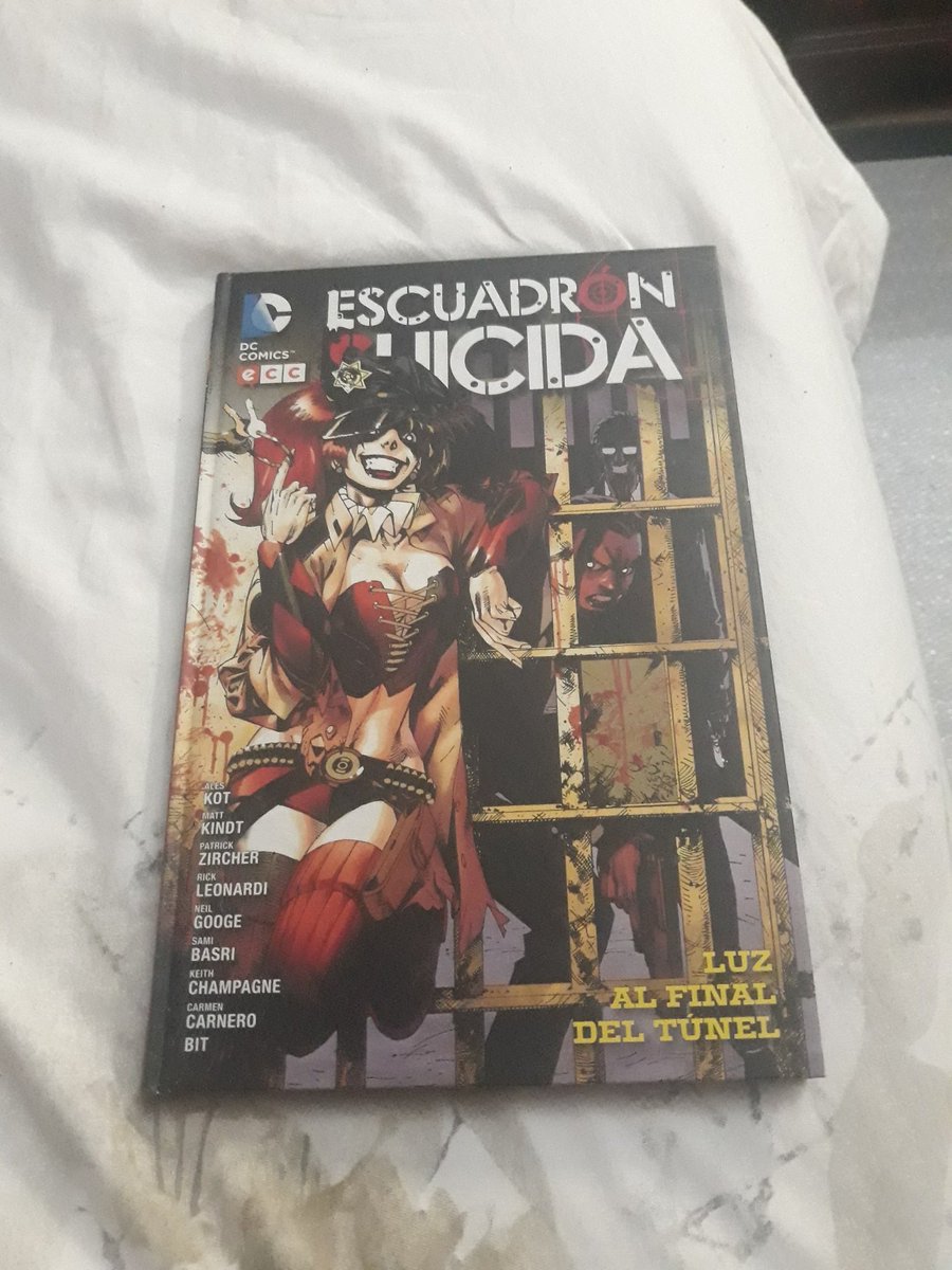 Alex kot un guionista de cómic independiente se hizo cargo de la serie del escuadrón suicida de los nuevos 52 e introdujo como líder al soldado desconocido y a un asesor a un lunático como James Gordon Jr. 
Todo belle reve está tenso debido a las manipulaciones de amanda waller