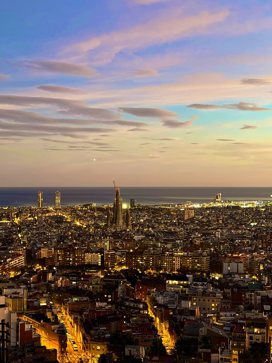 ArchieCorpin's tweet image. Barcelona, eres hermosa.