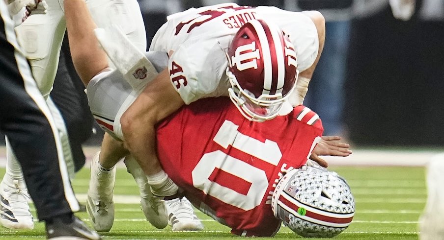 ian_plaskoff's tweet image. Ohio State and Oregon gave up a total of 25 sacks this year combined. 

Of the 25 sacks, 11 came against Indiana. 

That’s 44% for the math folks out there. 

Indiana was responsible for 5/11 Ohio State sacks allowed and 6/14 Oregon sacks allowed. 

Just ridiculous. #iufb