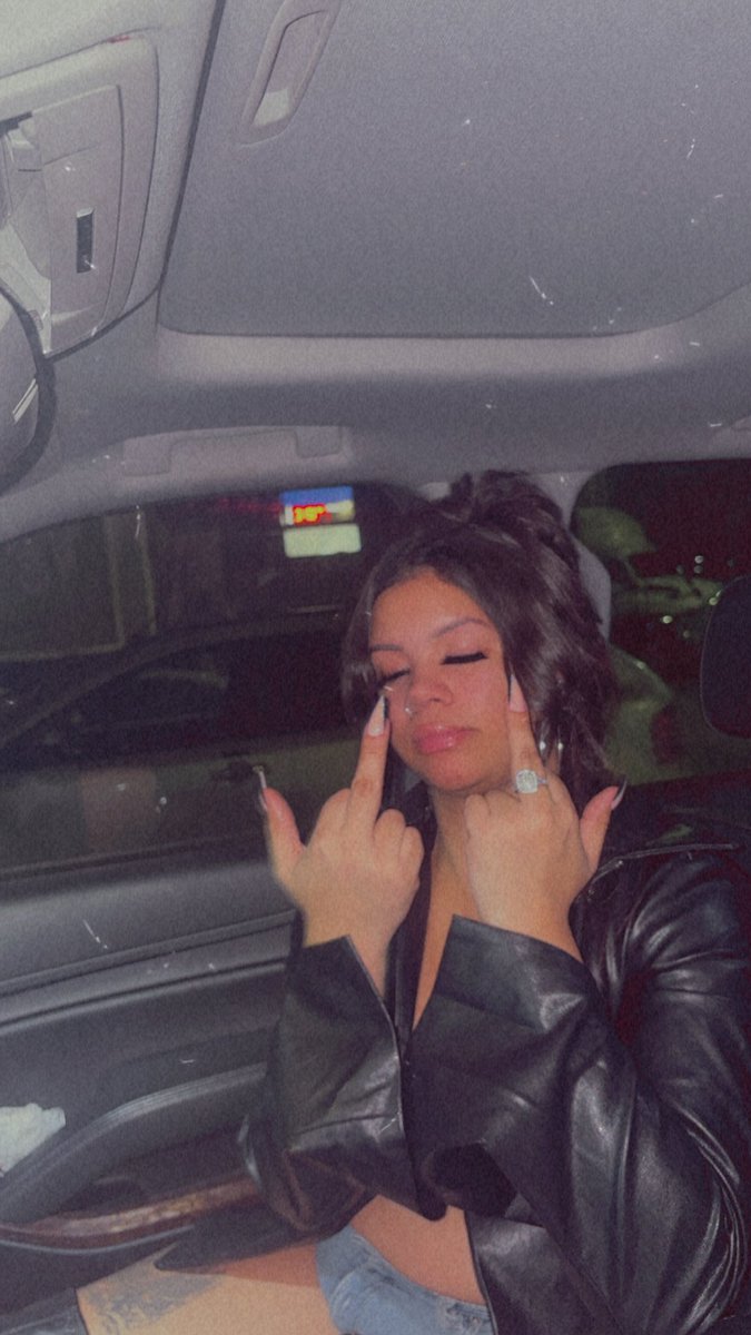 _____wildchild's tweet photo. happy birthday to me🖤 https://t.co/5SdD4s5CS2