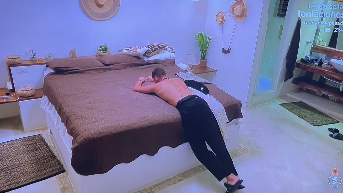 #LaIslaDeLasTentaciones16

“Y si no voy a primera?”