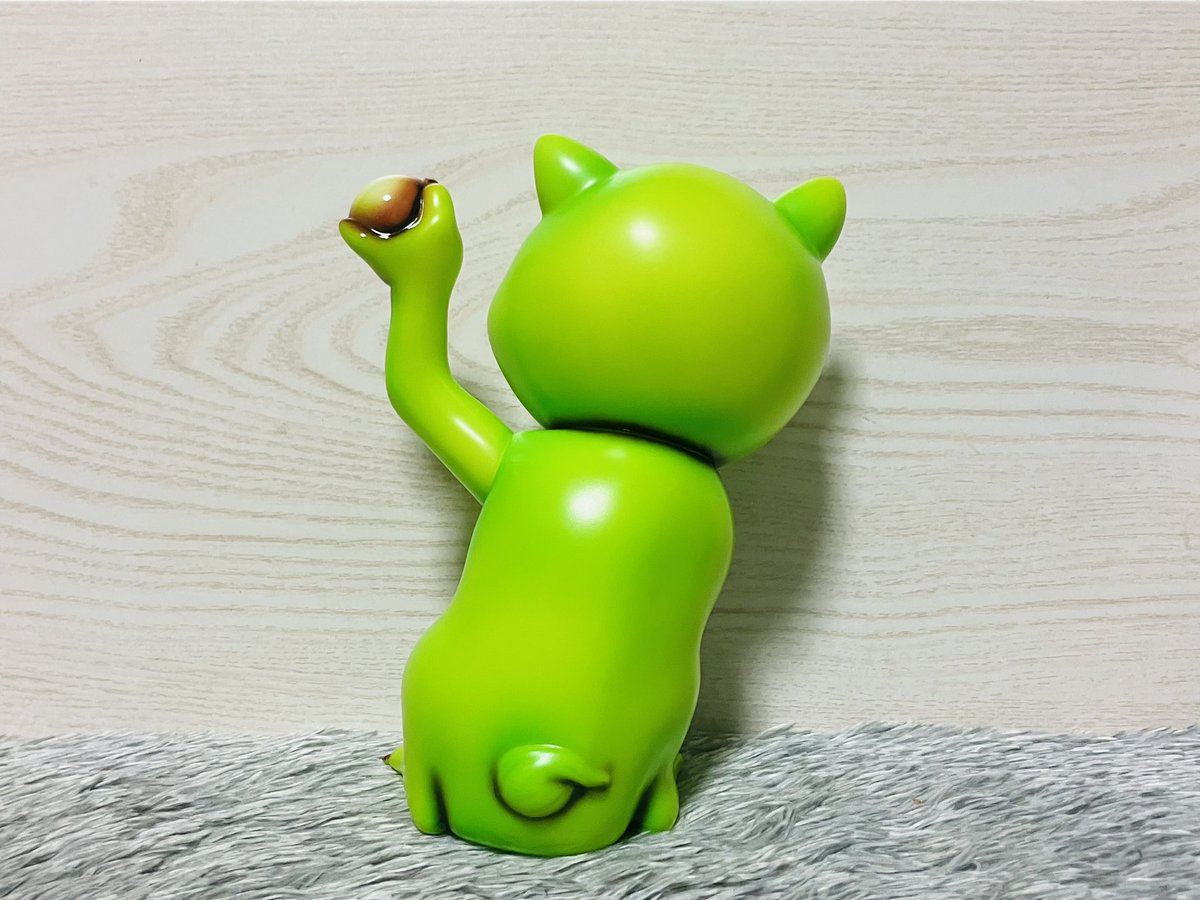 かっこわらい雑貨店さんより「TAMA」です。 かこわら軍団のペットです