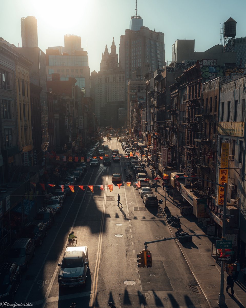 viewfinderthis's tweet image. Chasing Light in NYC