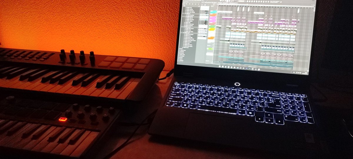 kiveOfftop's tweet image. Something is planned... And maybe it's not a single one :D