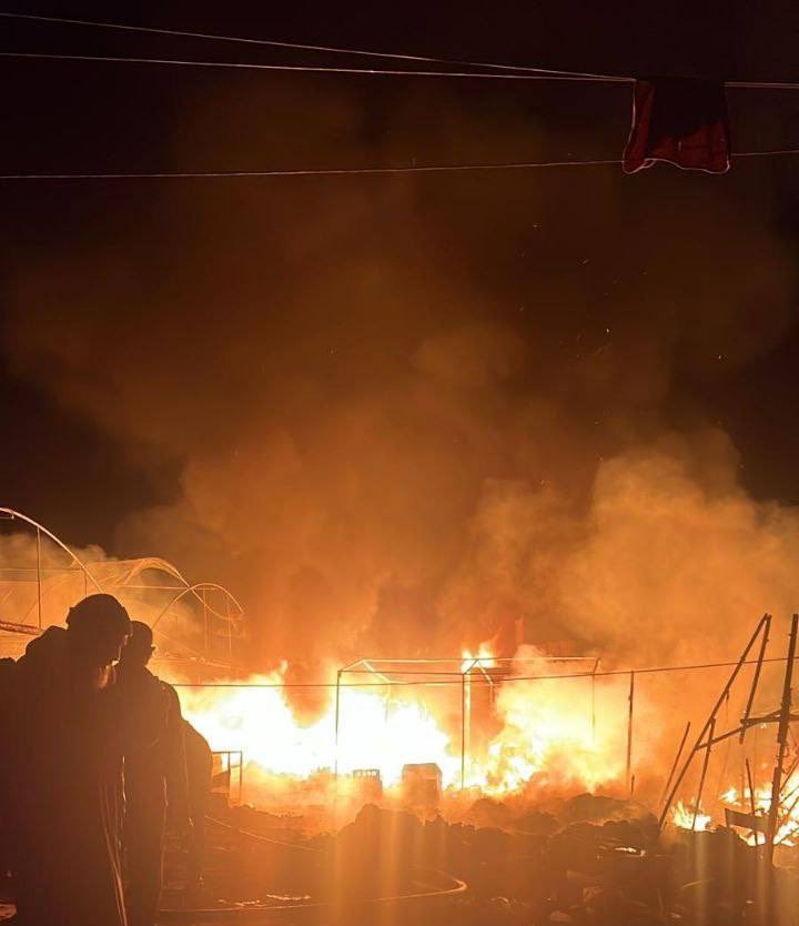 Pray for me, we are under heavy bombardment right now.

If you’re scrolling, PLEASE leave a dot . it's just a dot.