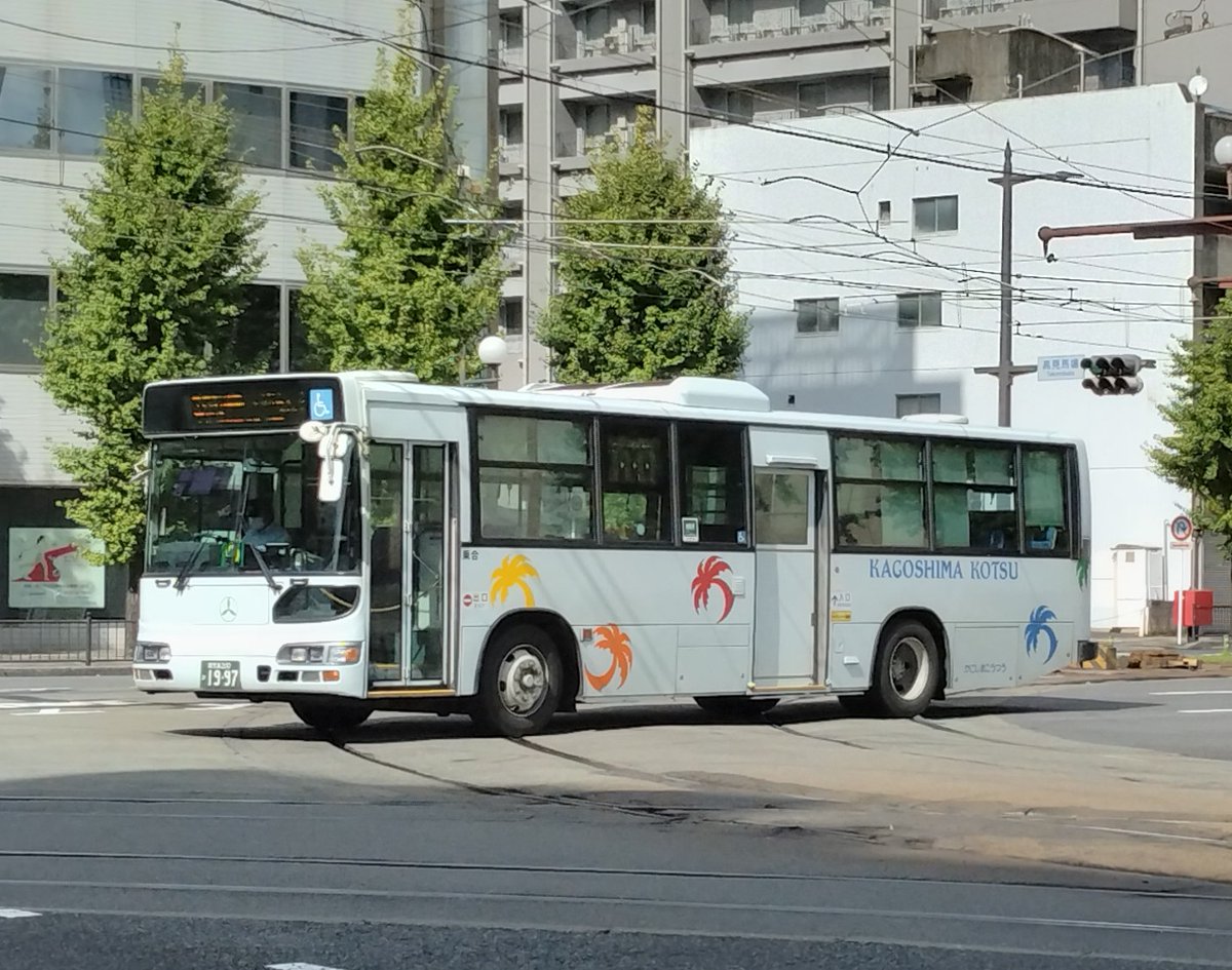 九州のバスシリーズ 【鹿児島交通】 鹿児島200か1997 日野 ブルー