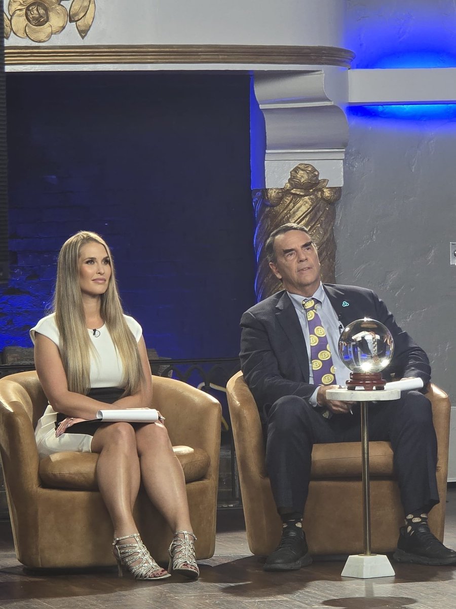 megan_crypto's tweet photo. Honored to be a judge for the Global Semi Finals of legendary investor @TimDraper @meetthedrapers TV show with over 40 million viewers worldwide.

As President @JMilei says, entrepreneurs are the heros of this generation. 

I can't wait for these episodes to drop. Stay tuned! 💯🚀
