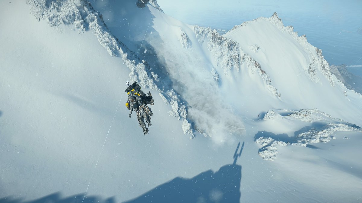 Toukolina's tweet image. Escaping avalanche via zip-line🏔️

#DeathStranding2
#DSPhotomodeCP_Dec