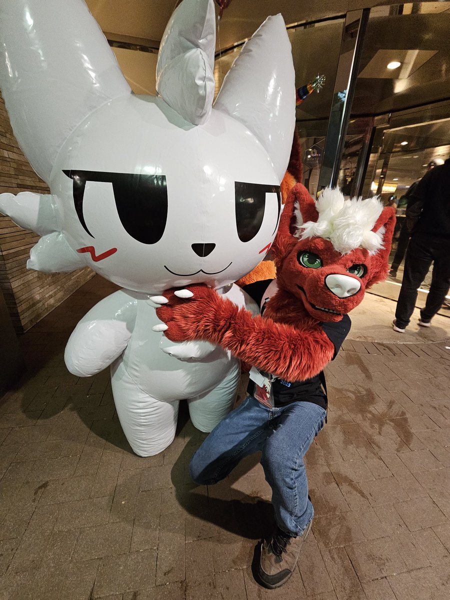 danderwoolf's tweet image. Boykisser :3