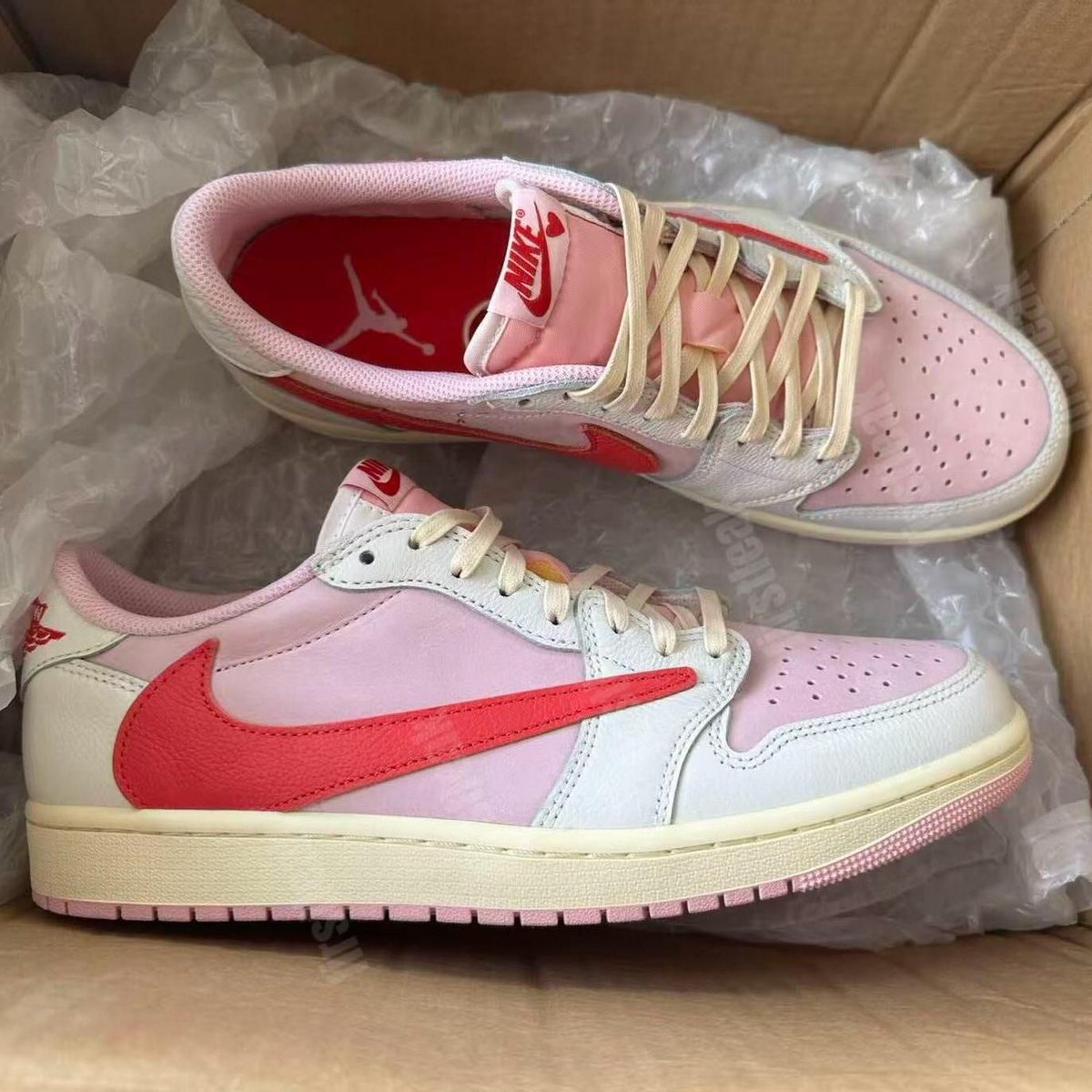 KicksFinder tweet media