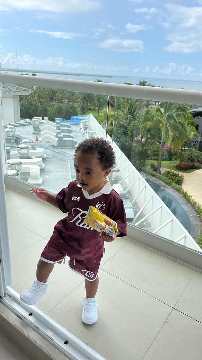 aiyahjaeee's tweet photo. Safe to say my baby enjoyed his birthday in Mexico🥹😍! #Thisistwo #KAICEMBER🎉 https://t.co/vzjOkZD5I6