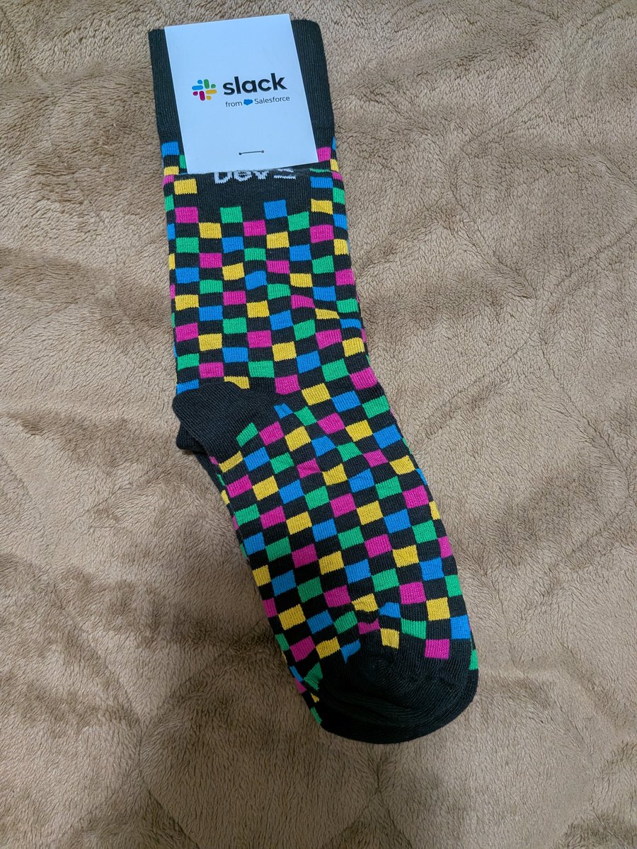 CreatorSummer's tweet photo. Slackの靴下、Slackつした https://t.co/K2LfbBhQNG