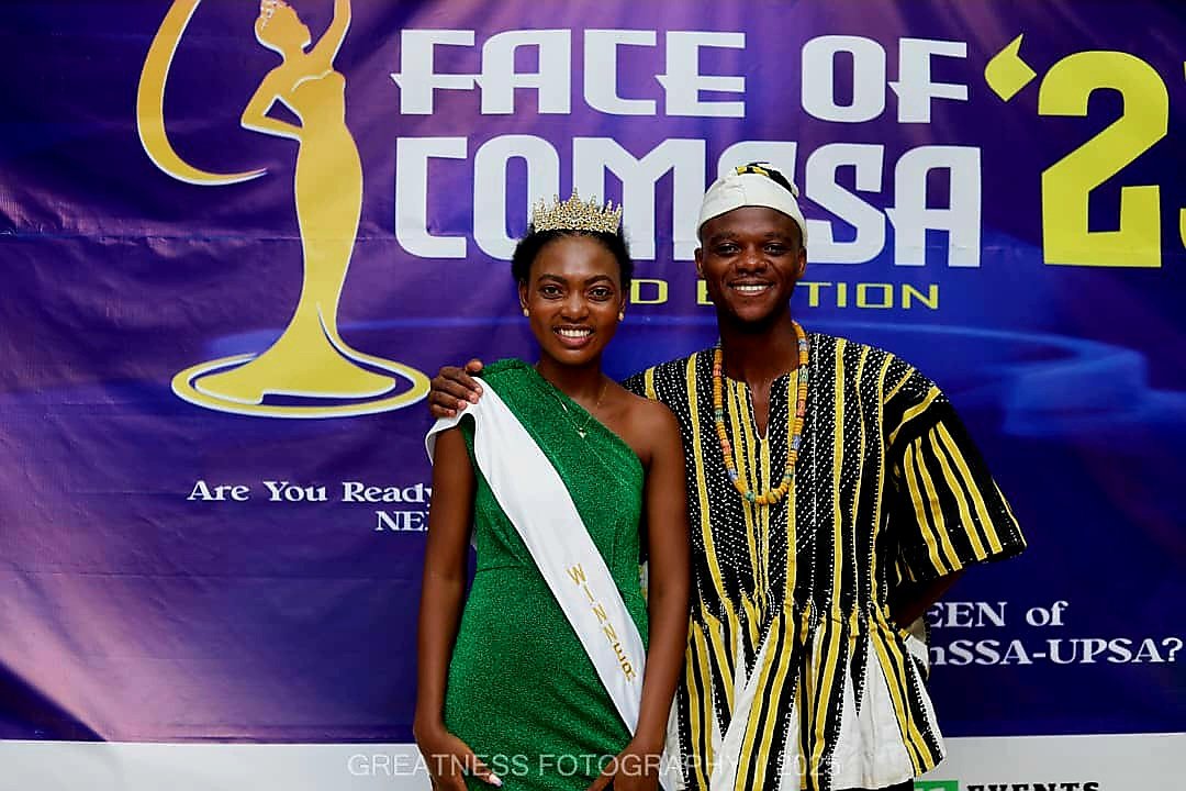 quami_ib's tweet photo. MC IB with thɛ beautiful queens ɔf GMB 2024 at thɛ face ɔf CɔmSSA-UPSA 😊 https://t.co/pfYgOKMw9V