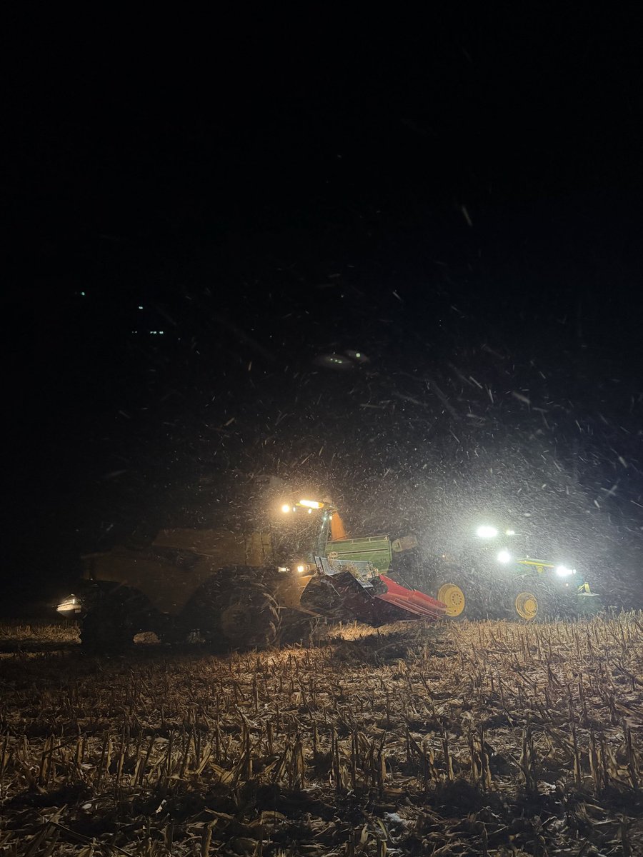 ForsythAg's tweet photo. Harvest 25 finally wrapped up last night after getting some frozen ground. Enough strap throwing for this year ✅ https://t.co/JiZIw2arok