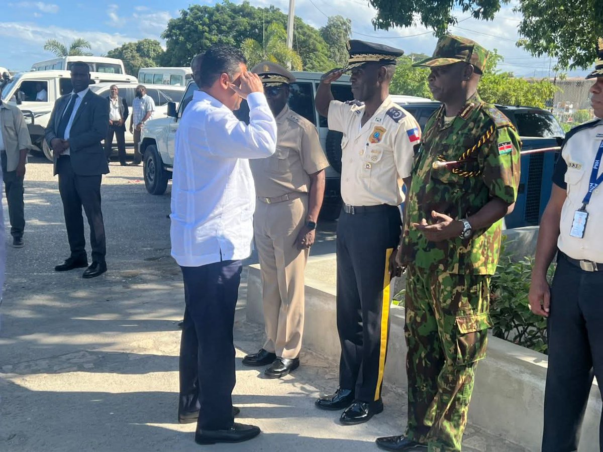 Environ 230 policiers kenyans sont arrivés en Haïti ce lundi 8 décembre au renforcement de la force de répression des gangs (FRG).