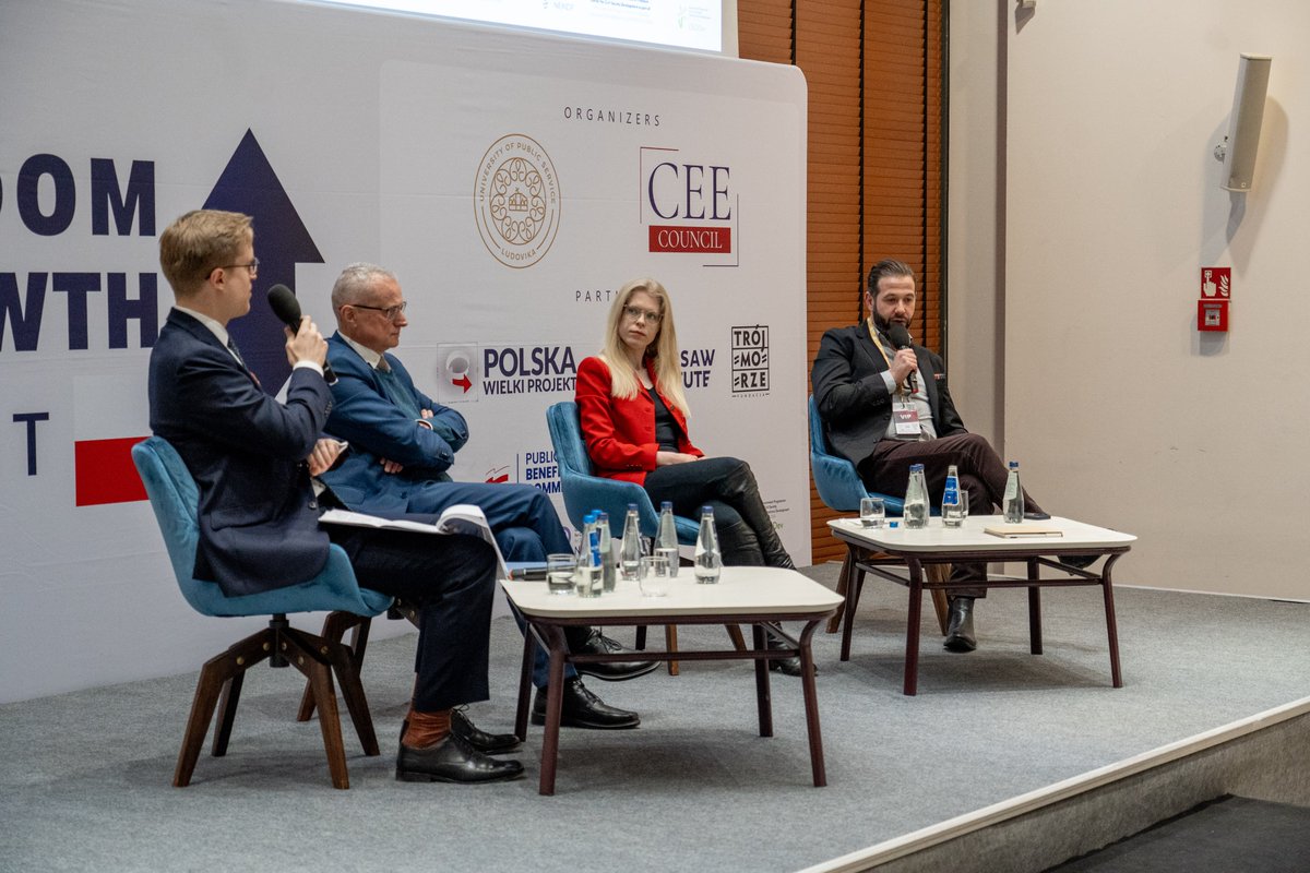 ceecfoundation's tweet photo. Our last panel: CEE in a Renewed Transatlantic Partnership.

@georgephilipb 
@mmagierowski 
@AnnaRichards_PL 
@AaronKorewa 
@niwcrso https://t.co/xYT31ok8XM